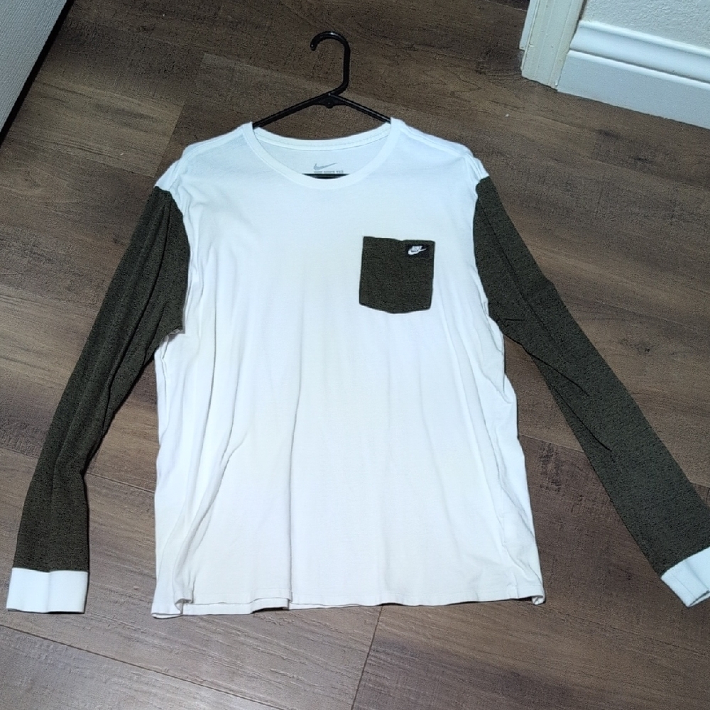 Nike White Tee with Olive Green Sleeves & Pocket